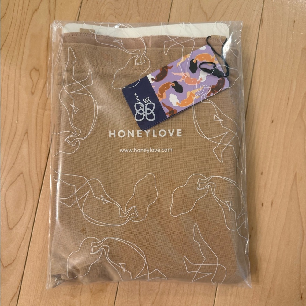 UNOPENED Honeylove SuperPower Thong in Sand